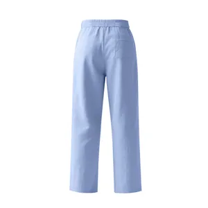 Rückansicht der locker sitzenden Leinen-Freizeithose für Herren mit Gummizug