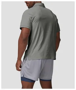 Rückansicht eines herren salbeigrünen schnelltrocknenden Golf-Poloshirts für Outdoor