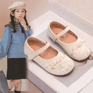 Girls Vintage Microfiber Leather Mary Janes Floral Embroidery Artificial Pearl Princess Shoes For Hanfu Wedding Party Non-slip