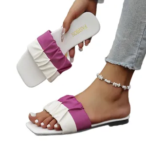 Eleganti ciabatte piatte a punta quadrata con fascia plissettata viola e bianca donna