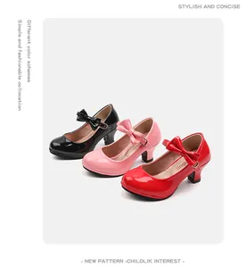 Chaussures de princesse élégantes pour filles en noir, rose et rouge verni