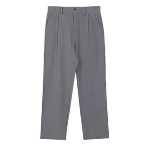 Vue détaillée du pantalon décontracté en lin gris à jambe droite pour hommes