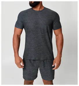 Détail du t-shirt de sport pour hommes à séchage rapide en gris chiné