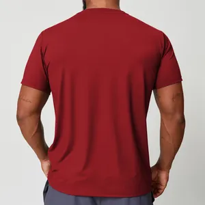 Men's quick-dry sports t-shirt with round neck in breathable burgundy athletic fabric
