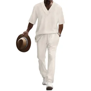 Men's casual V-neck short-sleeve and trousers set with geometric jacquard texture
