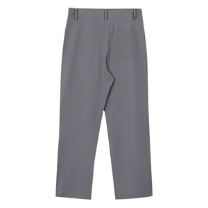 Vue arrière d'un pantalon décontracté en lin gris pour homme, coupe droite et ample