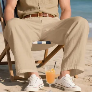 Détail du pantalon en lin pour homme, coupe droite et décontractée, couleur kaki