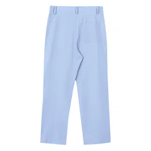 Vue arrière du pantalon décontracté en lin bleu clair pour homme avec une poche arrière.