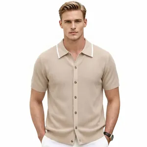 Modischer atmungsaktiver Herren Kurzarm-Strick-Polo-Cardigan in Beige mit weißem Kragenrand