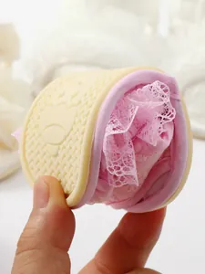 Flexibele babyloopschoenen met roze kantborduurwerk en zachte rubberen zool voor baby's