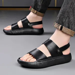 Schwarze Herren-Sandalen für den Sommer mit leichter Schaumstoffsohle für draußen