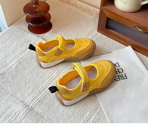 Zapatillas Mary Jane amarillas vintage cómodas para niñas con ribete de ante y velcro