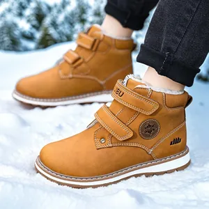 Bottes Martin d'hiver pour enfants bien fourrées et antidérapantes dans la neige