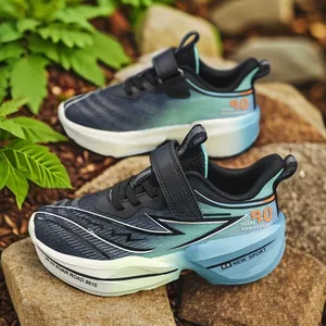 Zapatos de Baloncesto para Niños Zapatillas de Malla Transpirable Niño Verano 2025 Zapatos de Running Ligeros Antideslizantes Deporte