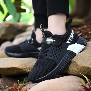 Atmungsaktive Jungen-Laufschuhe aus schwarzem Mesh mit Klettverschluss