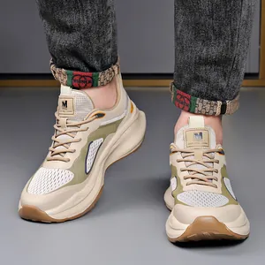 Fashionable men's chunky sneakers with breathable mesh upper and thick soft foam sole