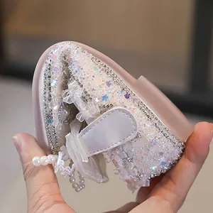Zapatos de princesa brillantes para niñas con suela suave y flexible y detalles de strass
