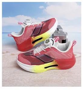 Detail of breathable mesh running shoes with rotary buckle and gradient popcorn sole