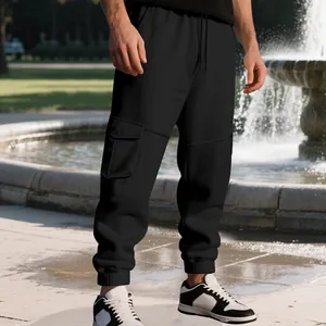 Heren thermische fleece cargo joggingbroek in zwart met trekkoord en meerdere zakken