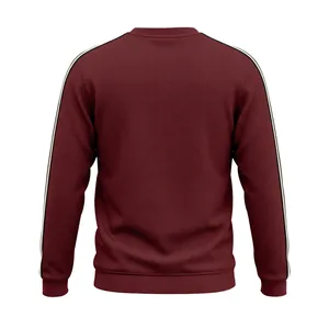 Vue arrière d'un sweat-shirt bordeaux en maille gaufrée pour homme avec des rayures