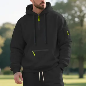 Felpa con cappuccio in pile nero pesante da uomo con vivaci dettagli zip giallo neon