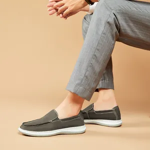 Hochwertige Herren-Leder-Loafer im britischen Stil mit leichtem Slip-On-Design