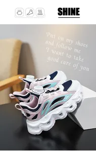 Atmungsaktive Kinder-Mesh-Sneaker mit Drehverschluss und einer Wellensohle