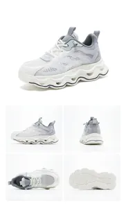 Vues sous plusieurs angles de baskets en mesh respirant pour enfants en gris et blanc