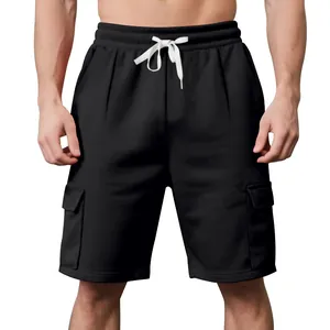Detailansicht der schwarzen atmungsaktiven Cargo-Shorts für Herren mit Kordelzug