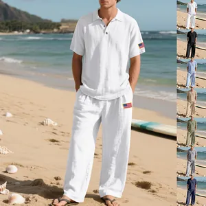 Tweedelige linnen set voor heren met poloshirt en losse broek in diverse zomerkleuren