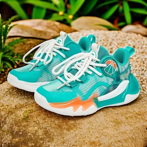 Trendige Basketballschuhe für Jungen in Türkis mit rutschfesten Sohlen und coolem Design