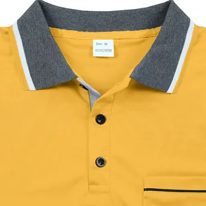 Dettaglio del colletto di una polo gialla con bordo grigio, bottoni e tessuto