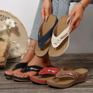Elegantes sandalias de cuña para mujer con detalles de diamantes para el verano 2025