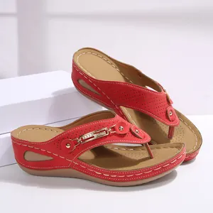 Elegantes sandalias de cuña rojas para mujer con decoración de diamantes de imitación