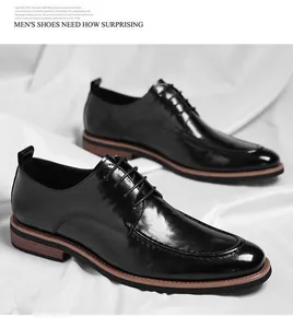Dettaglio elegante di scarpe Oxford nere da uomo con raffinato bordo suola marrone