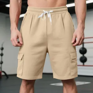 Leichte, atmungsaktive beige Cargo-Shorts für Herren, ideal für Sport und Freizeitkleidung.