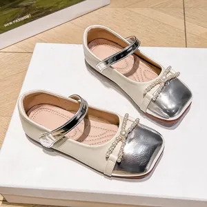 Zapatos de Princesa para Niña Mary Janes con Lazo de Perlas Beige Plateado Zapatos de Vestir Planos Suela Blanda