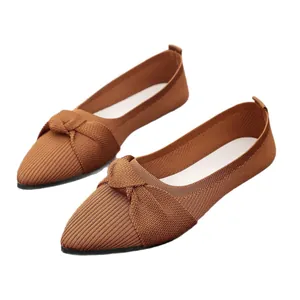Eleganti ballerine in maglia marrone a punta per donna con dettaglio fiocco chic