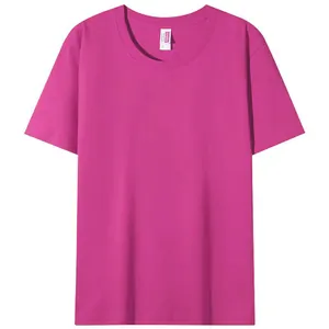 Vista frontale di una maglietta da uomo fucsia in cotone 100% a maniche corte con girocollo