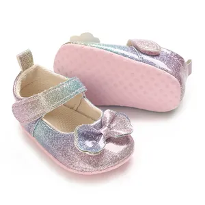 Chaussures de princesse pailletées arc-en-ciel pour bébé avec semelles roses antidérapantes