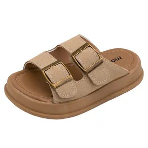 Modische Kinder-Sommersandalen mit doppelten Schnallenriemen und weicher, dicker Sohle