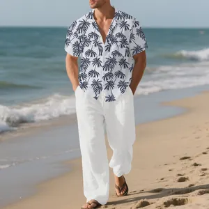 Conjunto de verano para hombre con camisa hawaiana de palmeras y pantalón blanco