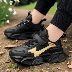 Leichte klobige Laufschuhe für Jungen mit gelbem Blitz-Akzent und Klettverschluss