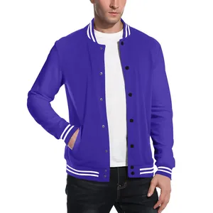 Vue détaillée d'un blouson teddy violet pour homme avec bords-côtes rayés et boutons