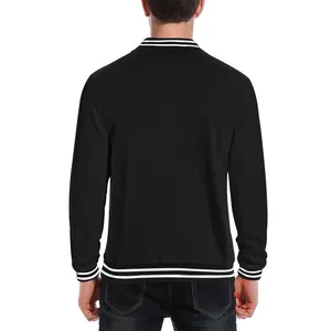Vue arrière d'une veste de baseball noire avec col et poignets à rayures blanches