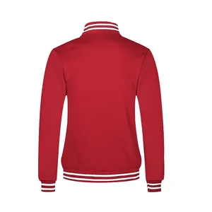 Vue arrière d'une veste de baseball américaine rétro rouge avec rayures blanches.