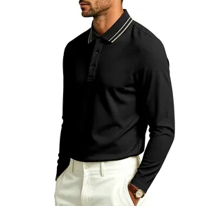 Detailansicht eines schwarzen langärmeligen Pique-Polo-Shirts für Herren mit Streifenkragen.