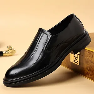 Men Business Casual Microfiber Leather Loafers Embossed Crocodile Texture Slip-on Office Shoes Anti-Slip Breathable Flat Shoes
