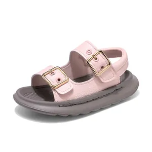 Comfortable children's pink double buckle open-toe sandals with lightweight gray sole