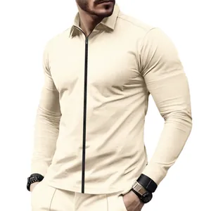 Casual beige wafelgebreid herenshirt met lange mouwen, ritssluiting en een nauwsluitende pasvorm